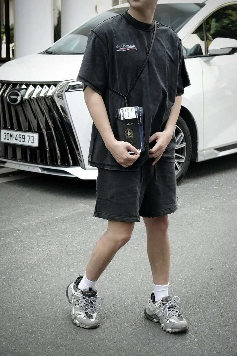 Cách phối đồ dạo phố buổi tối thu hút