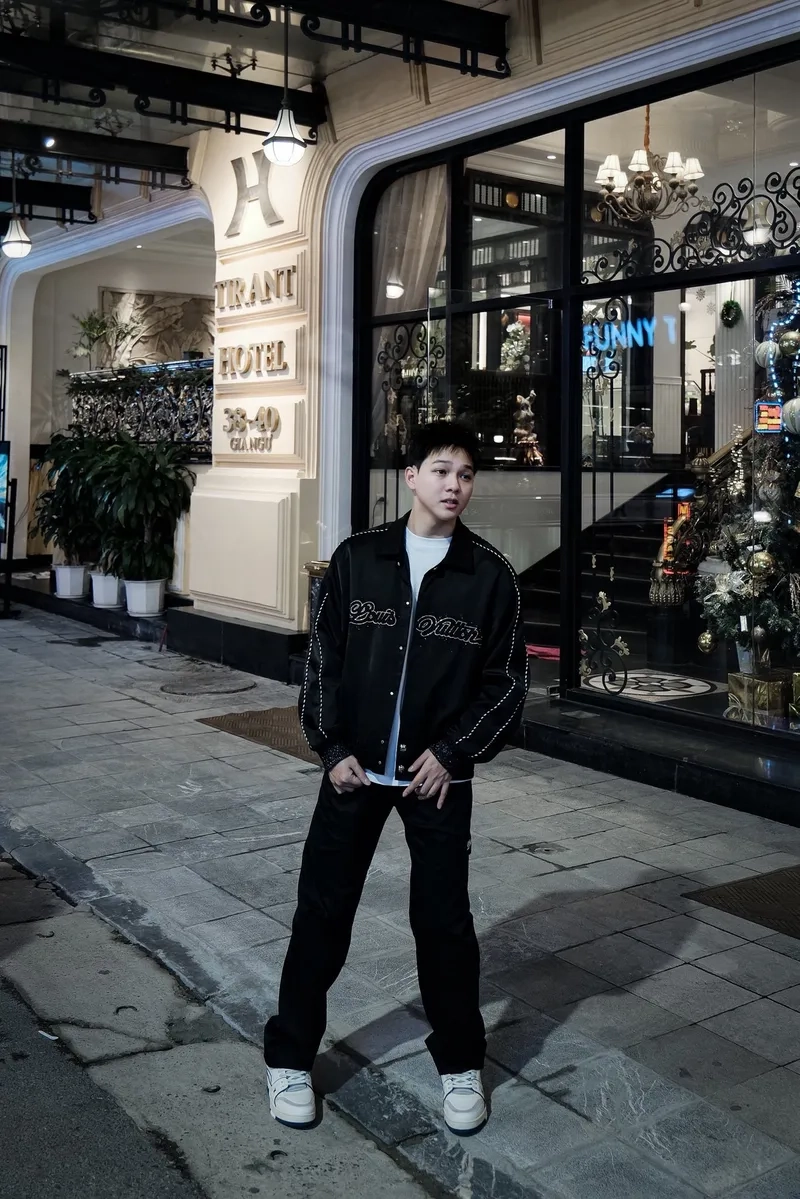 Cách phối đồ đi chơi với bạn bè