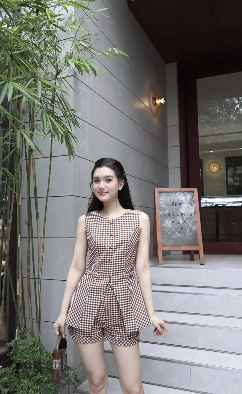 Gu phối đồ đi tiệc buffet thoải mái