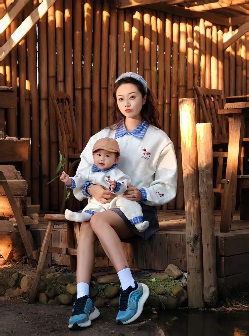 Kiểu phối đồ gia đình đi đám cưới