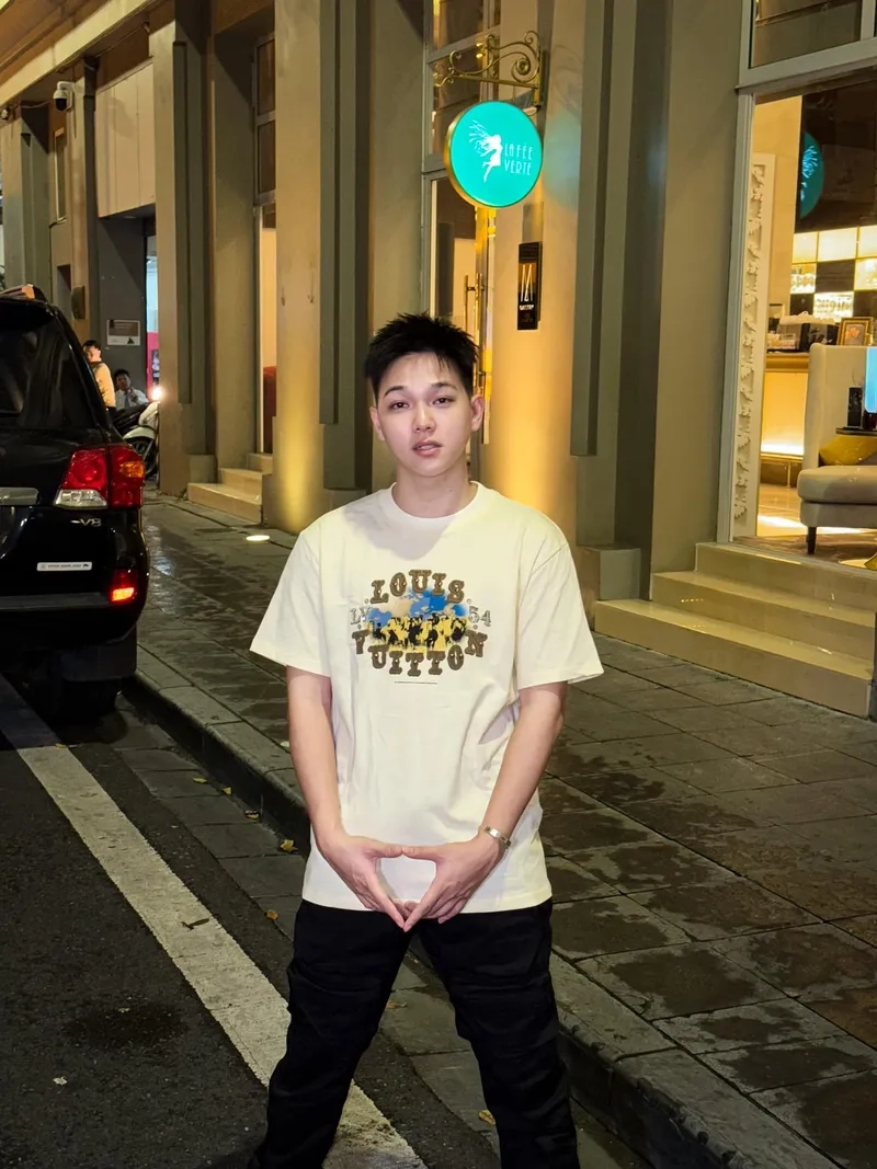 Đôi sandal mùa hè rất tiện lợi