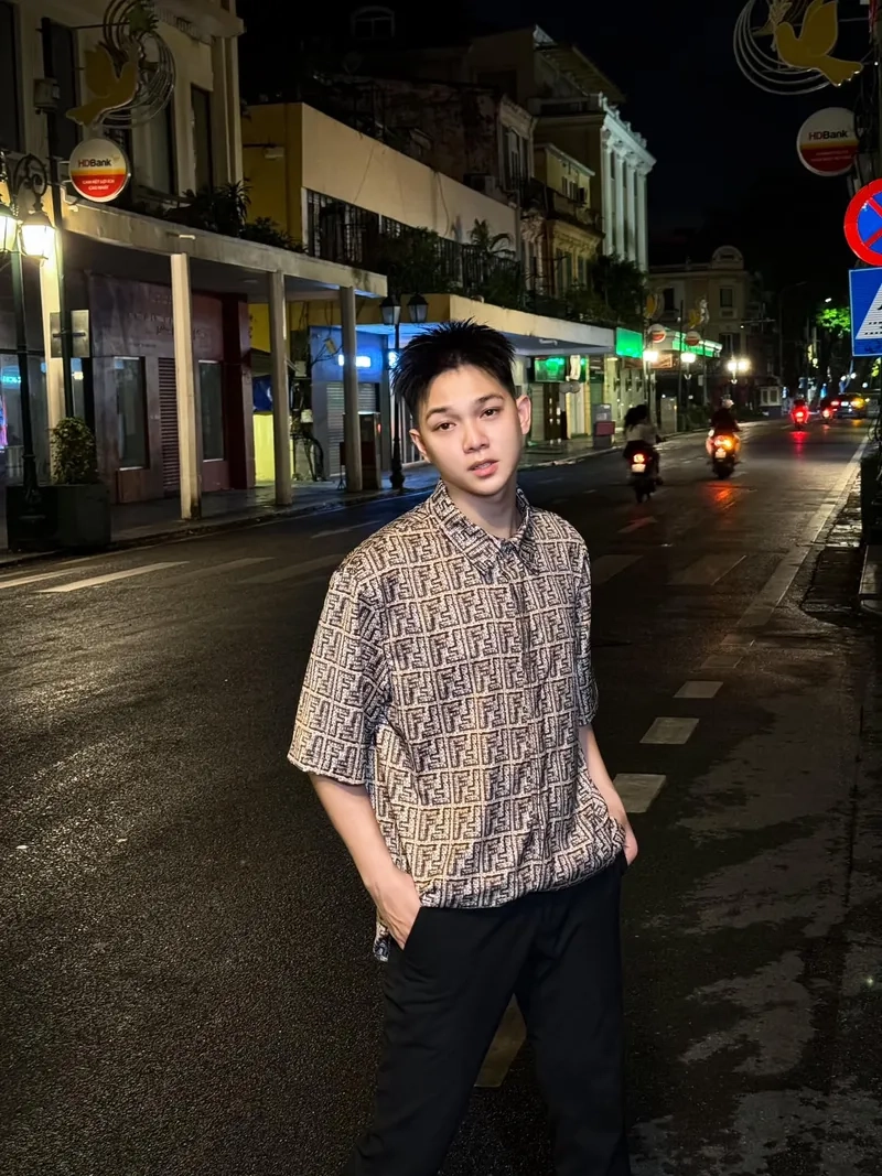 Cách phối đồ mùa hè cho người thấp