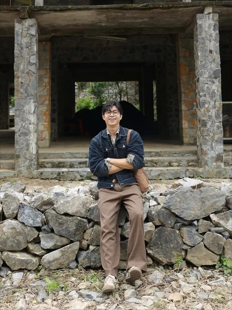 Cách phối đồ nam basic nhẹ nhàng