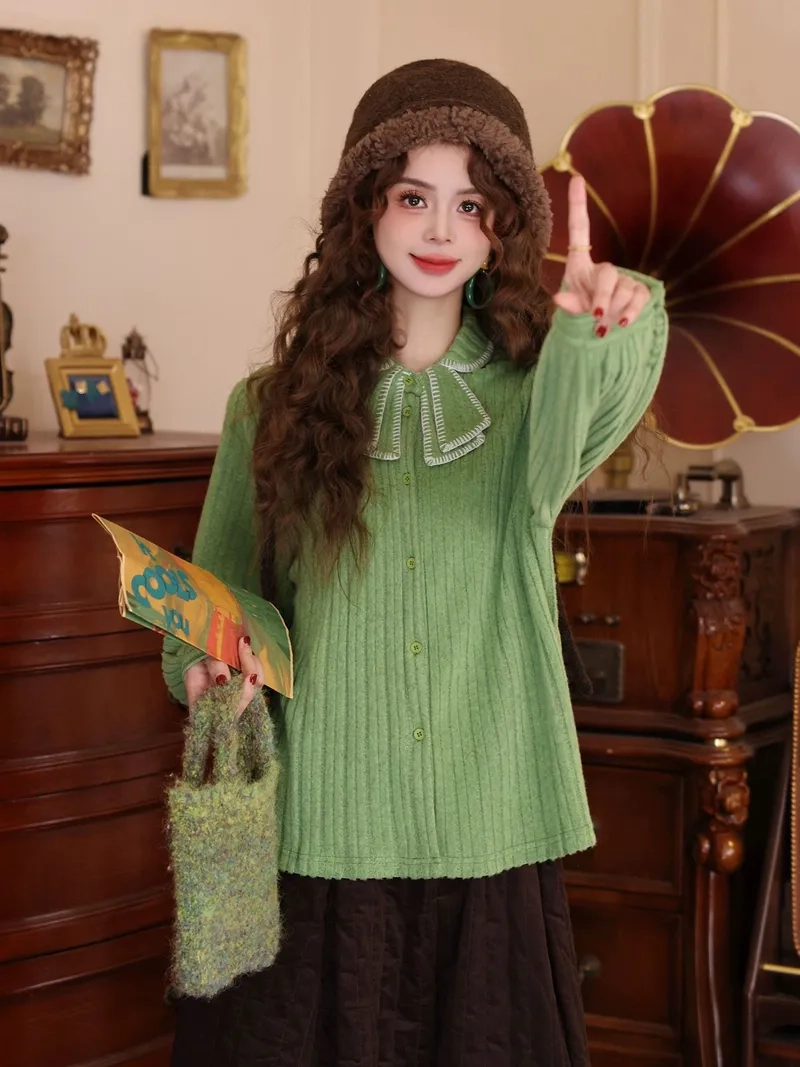 Gu phối đồ tết cho bé rất đáng yêu