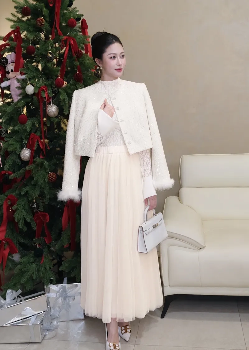 Cách trang điểm sang trọng cực thần thái