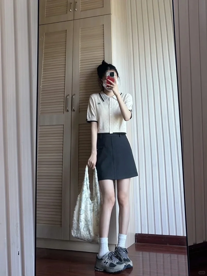 Dáng xinh chuẩn fashion với chân váy chữ A dáng xinh