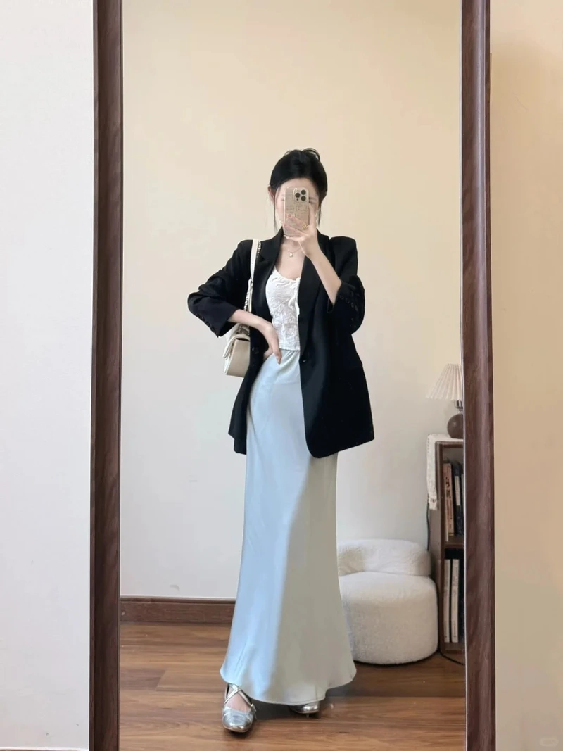 Dẫn đầu xu hướng với chân váy lụa thời trang