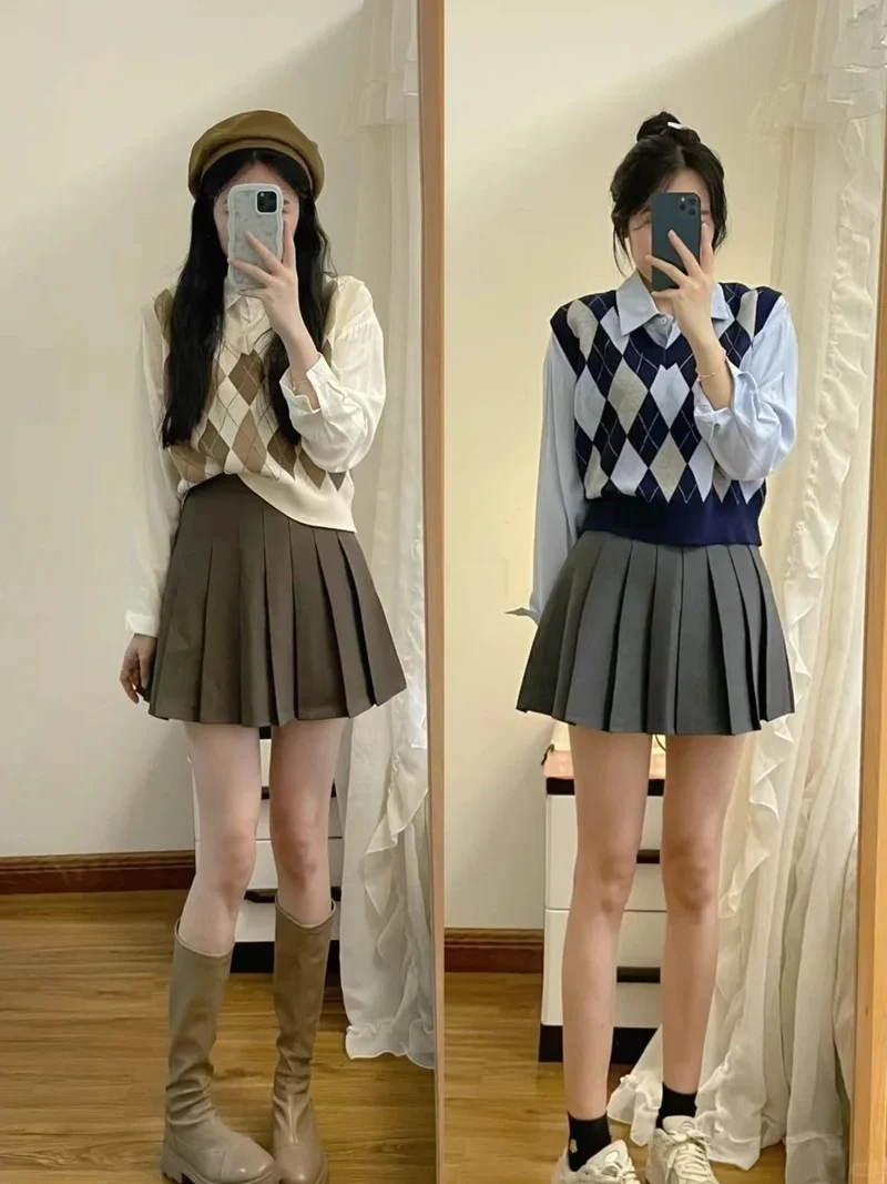 Street style cực chất với chân váy xếp ly street style