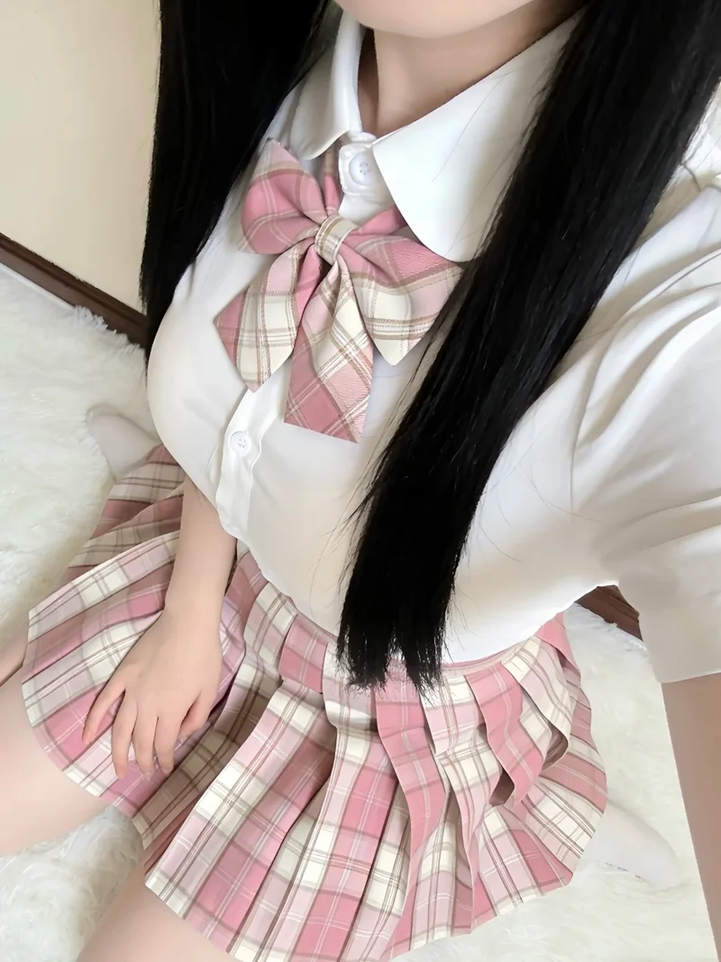 Bắt trend cùng chân váy xếp ly trendy