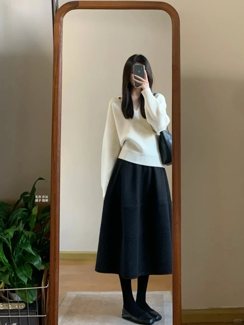 Dịu dàng duyên dáng cùng chân váy xòe nữ