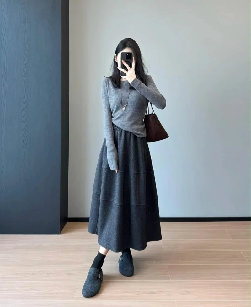 Thoải mái dạo phố cùng chân váy xòe đi chơi