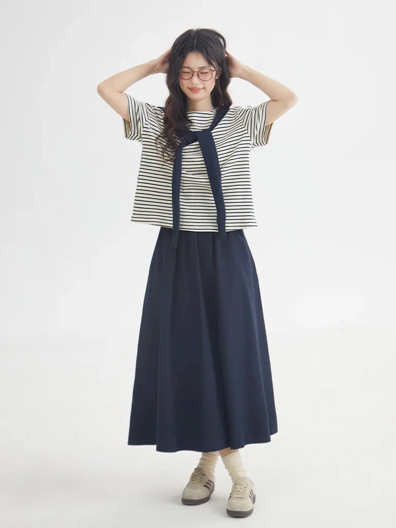 Tươi mới năng động cùng chân váy xòe trẻ trung