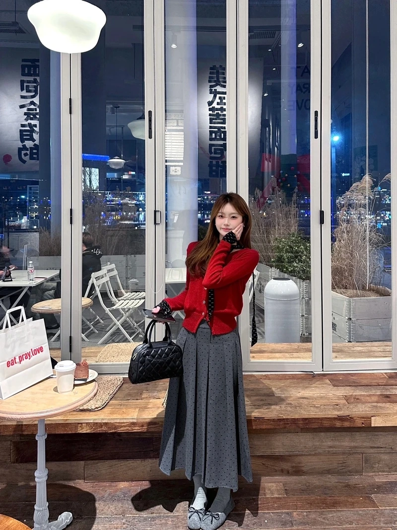 Mát nhẹ ngày nắng cùng chân váy xòe mùa hè