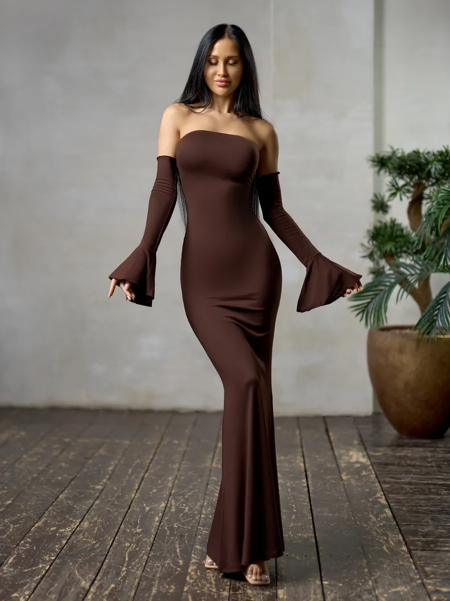 Thuê đầm dự tiệc tiện lợi tiết kiệm chi phí