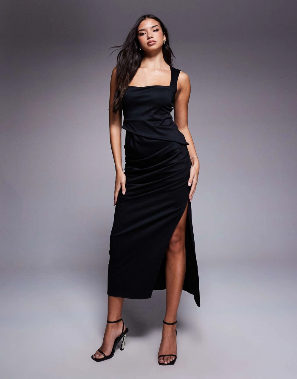 Đầm cổ vuông là gì kiểu dáng tôn dáng nữ