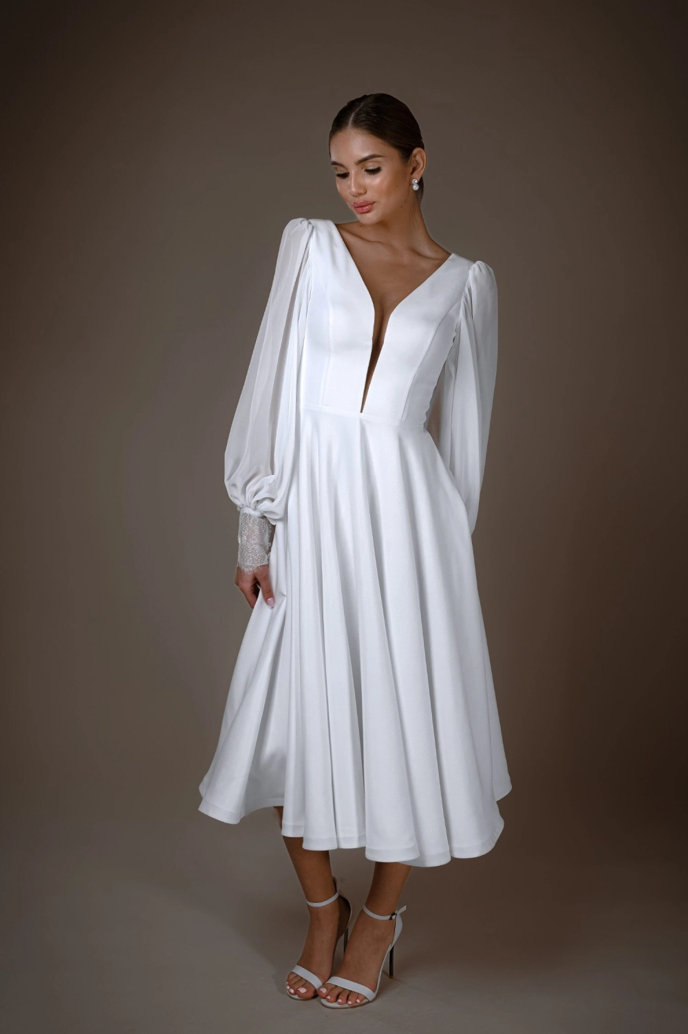 Váy đi đám cưới sang xinh phù hợp mọi không gian