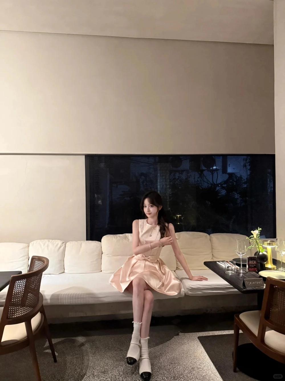 Váy bóng thời trang trẻ trung và cá tính