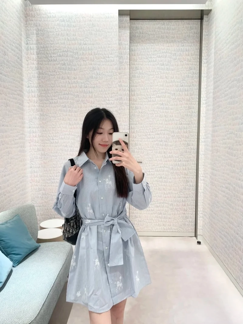 Thời trang nữ tinh tế nhờ đầm sơ mi thời trang nữ