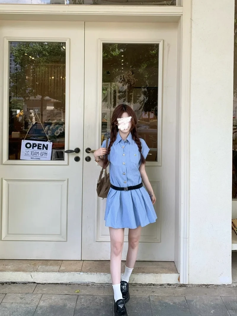 Dáng basic dễ mặc nhờ đầm sơ mi basic