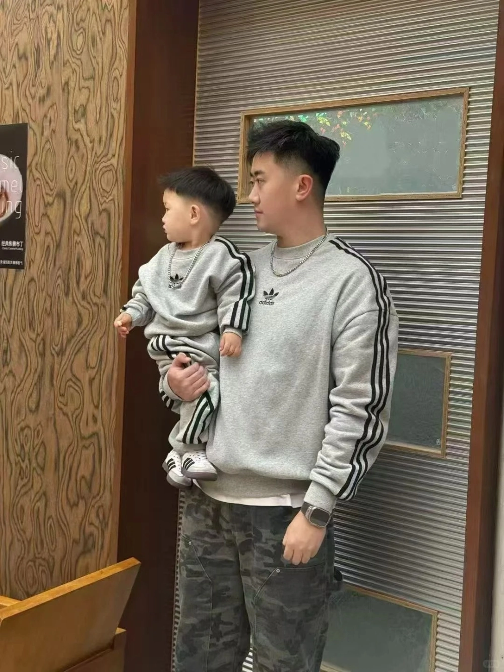 Áo vest đôi bố và con trai sang trọng chuẩn phong cách quý ông