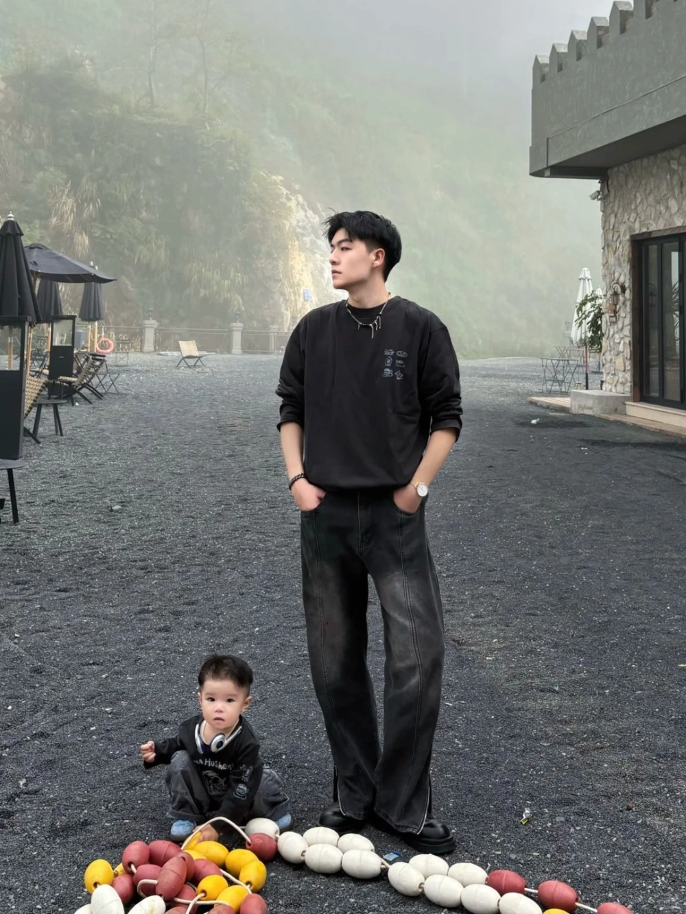 Đồ đôi bố và con trai màu xanh dương dịu mắt và lịch lãm