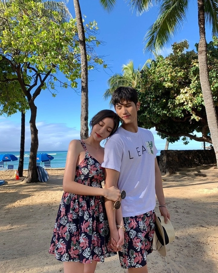 Đồ đôi đi biển dạo phố biển buổi tối nhẹ nhàng