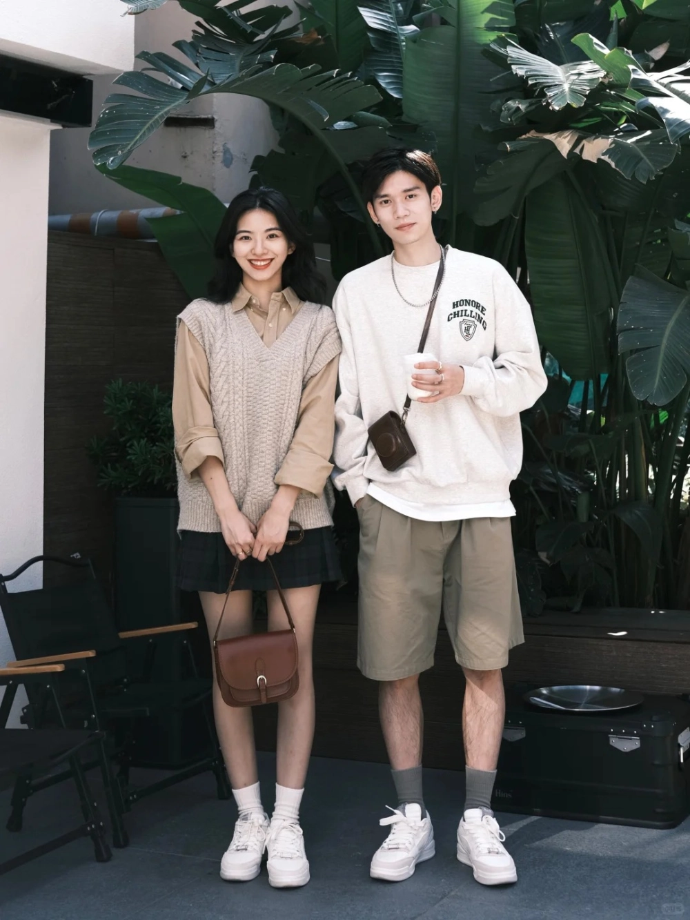 Đồ đôi vintage cho người yêu nghệ thuật đầy tinh tế