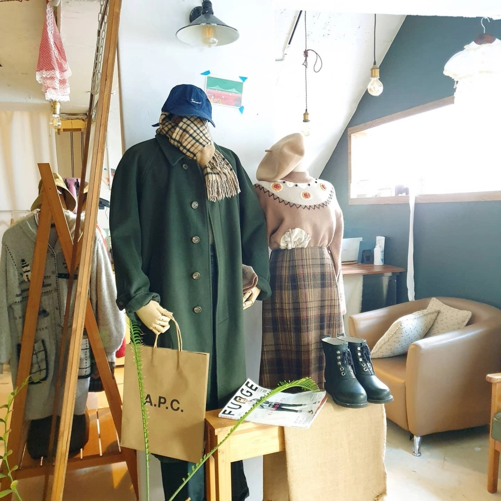 Đồ đôi vintage chụp ảnh film bắt trọn khoảnh khắc lãng mạn