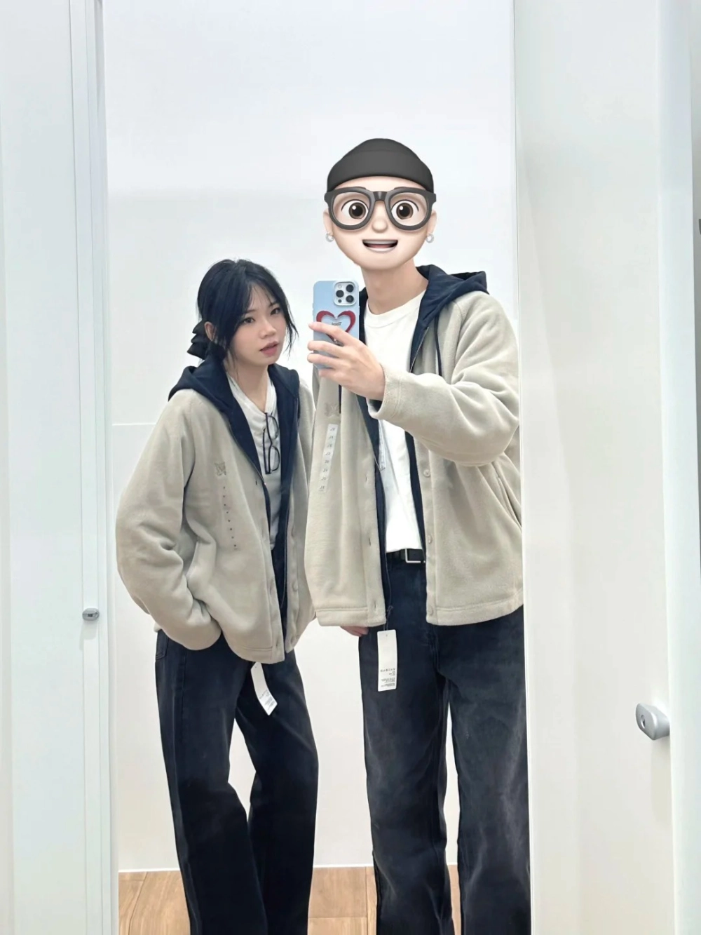 Mẫu đồ đôi thiết kế mới nhất cho cặp đôi trẻ