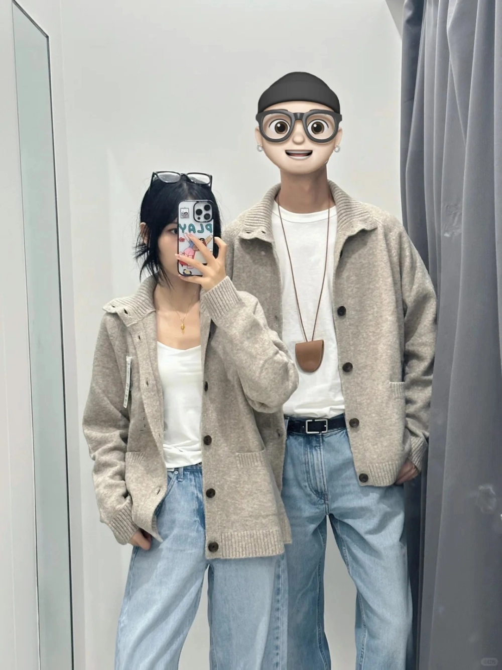 Ảnh đồ đôi thiết kế đẹp lạ mắt tại studio