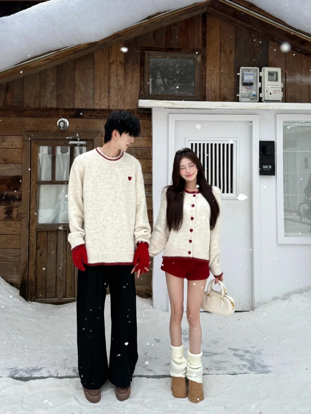 Xu hướng đồ đôi thiết kế cho các cặp tình nhân