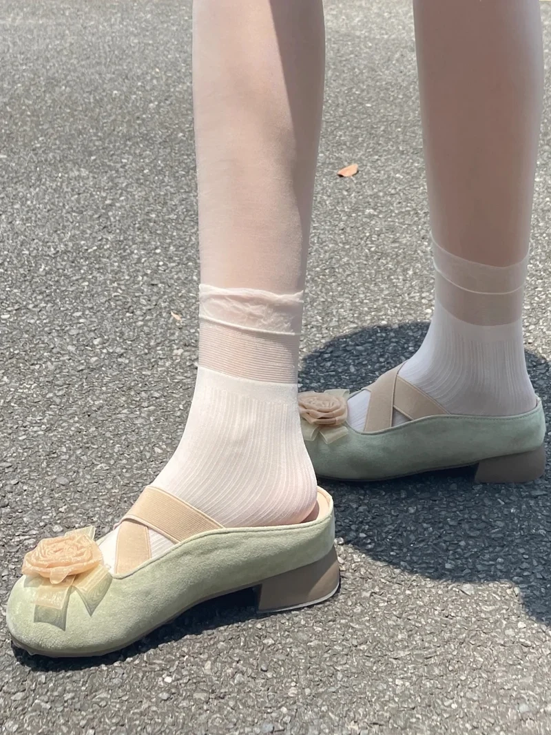 Nữ tính duyên dáng nhờ giày búp bê phong cách nữ tính