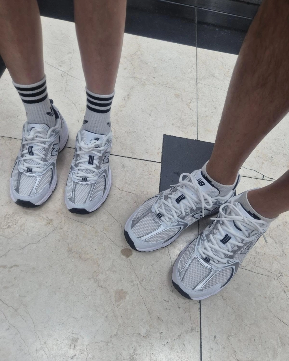 Giày đôi sneaker New Balance 530 màu trắng bạc thời trang cho cặp đôi dạo phố