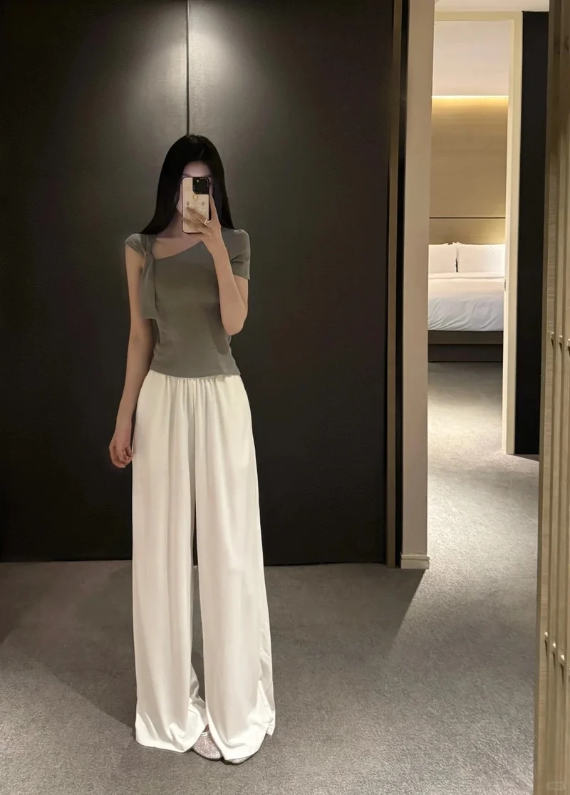 Sành điệu mỗi ngày nhờ quần culottes lụa thời trang