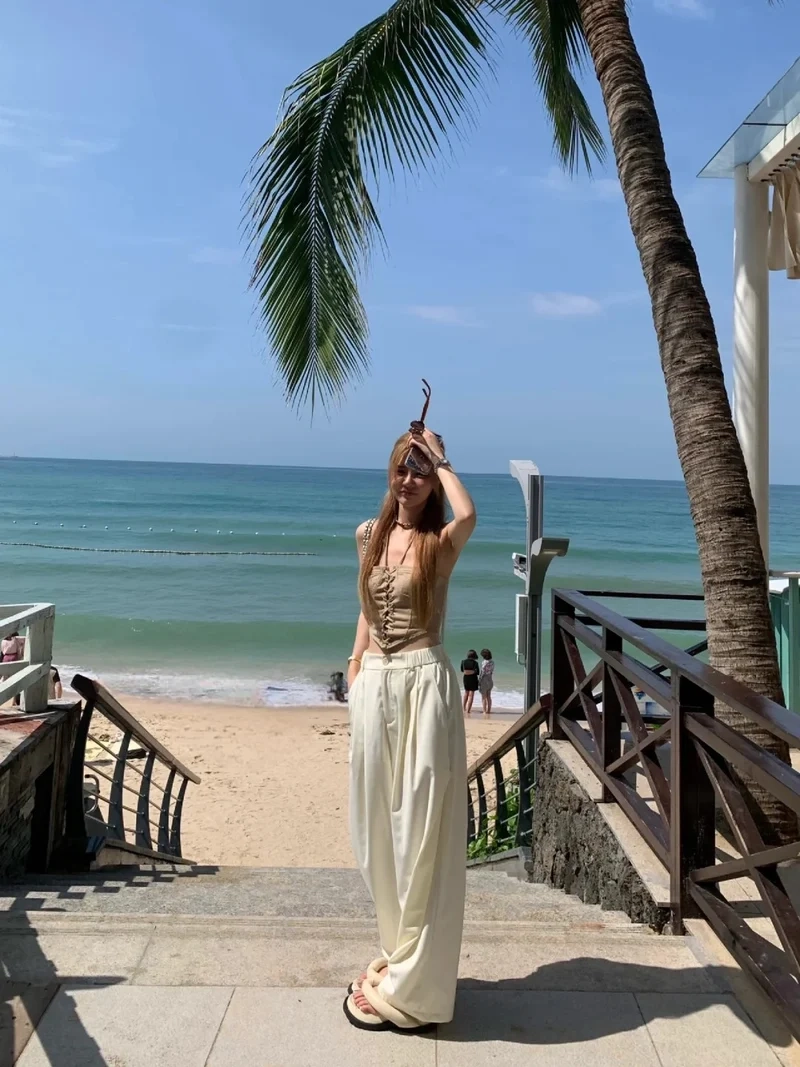 Dáng dài thanh lịch nhờ quần culottes lụa dáng dài