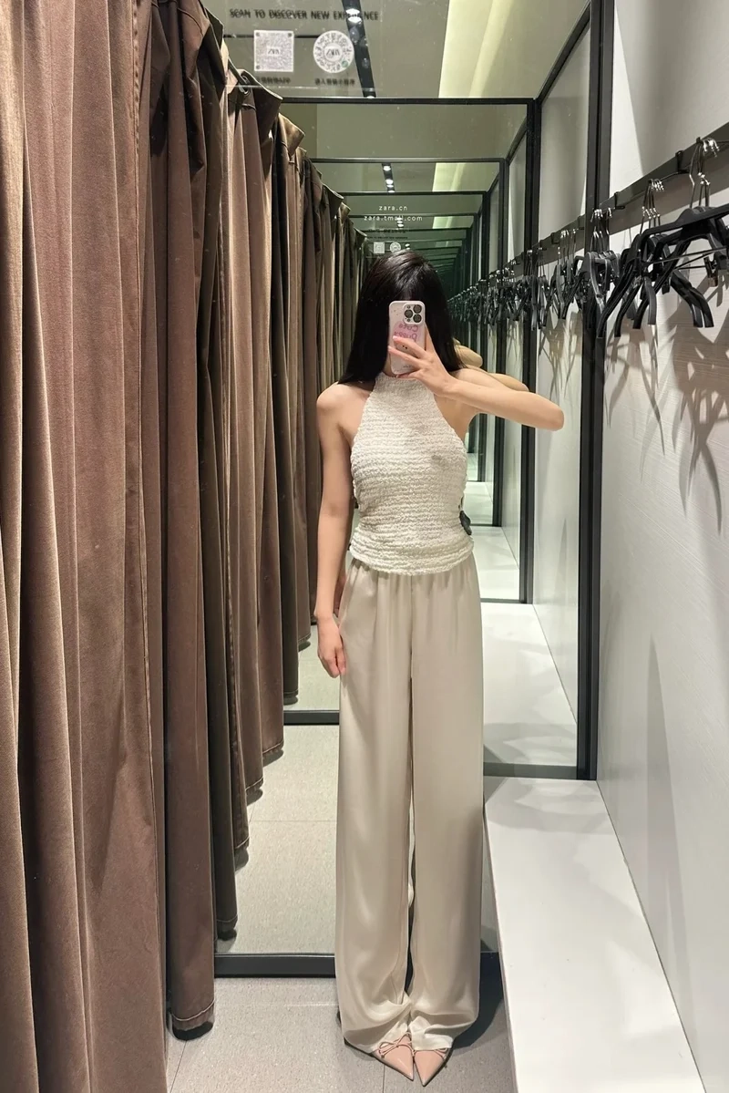 Form chuẩn tôn dáng với quần culottes lụa form đẹp