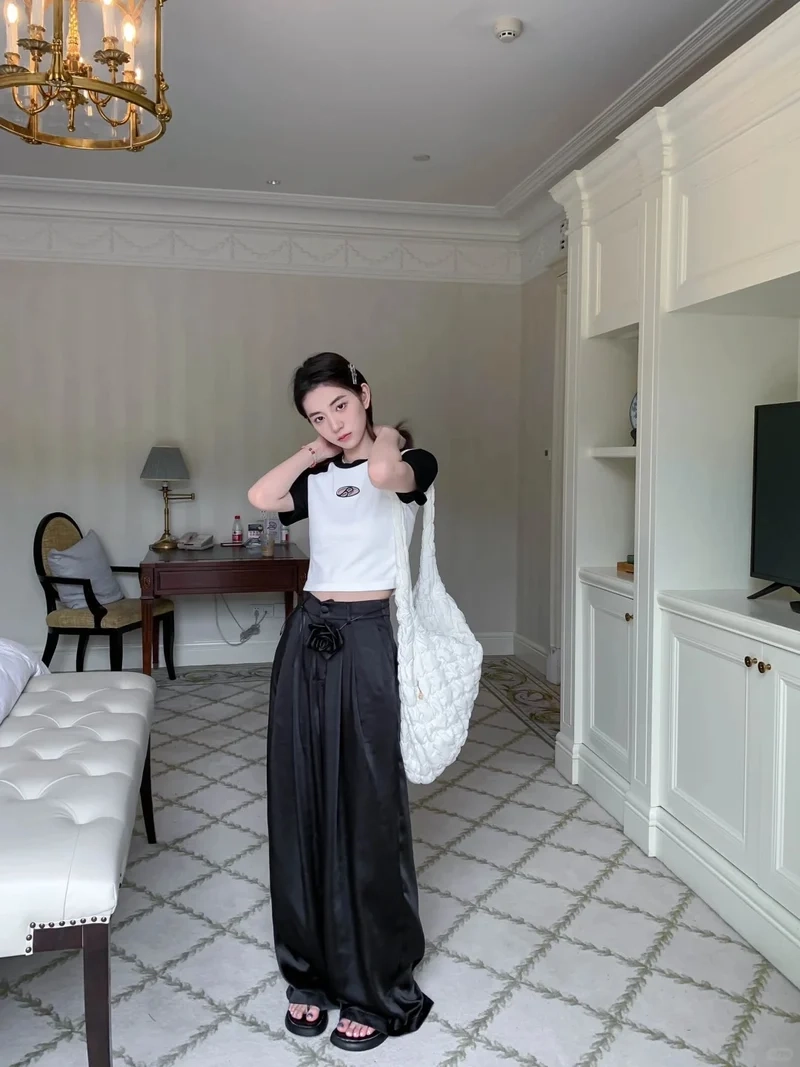 Mặc hàng ngày thoải mái cùng quần culottes lụa mặc hàng ngày