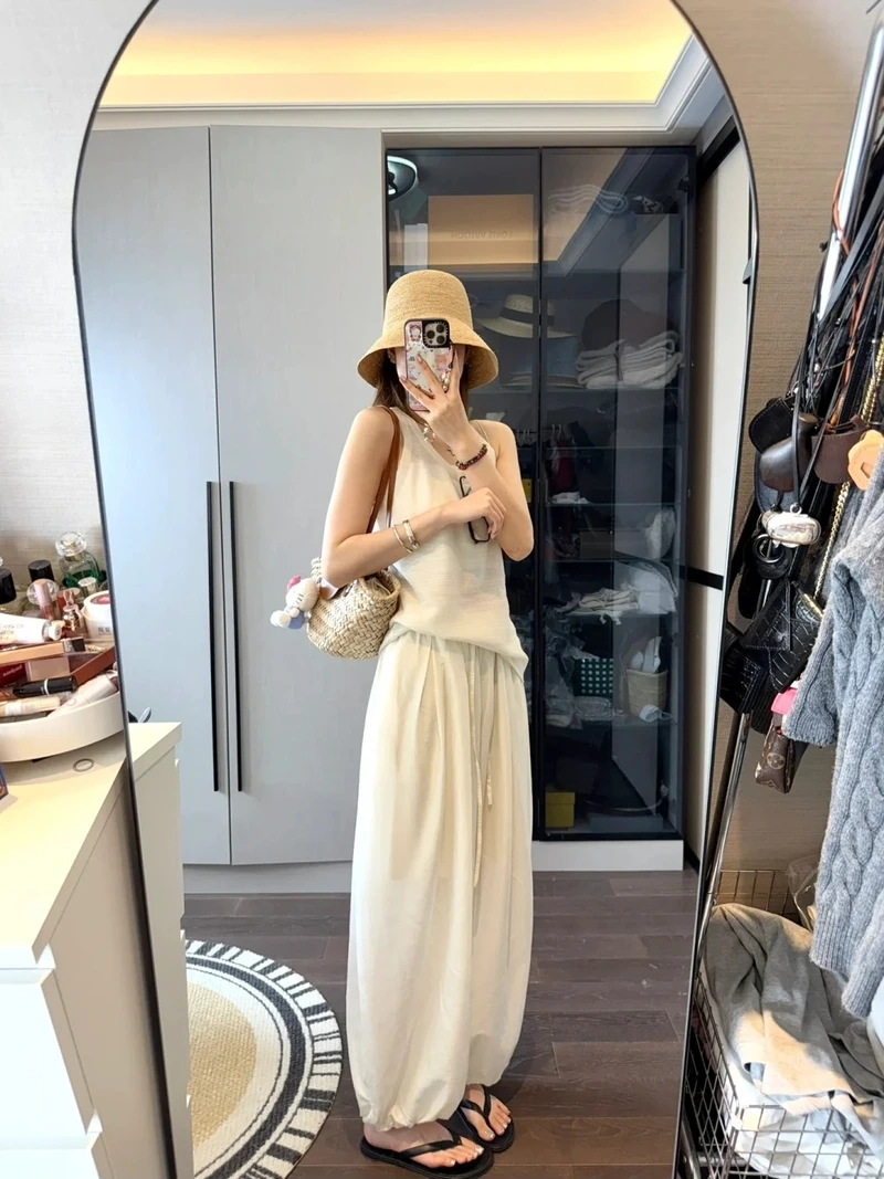 Phong cách năng động cùng quần jogger form rộng