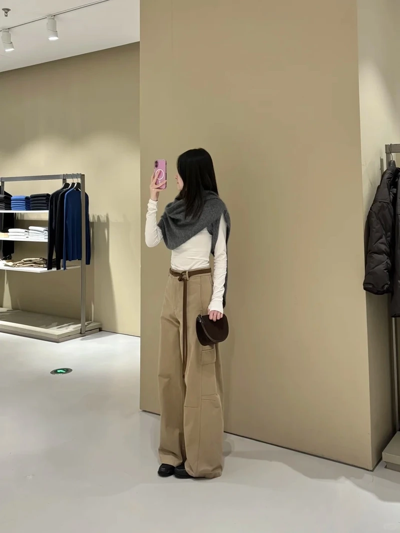 Lịch sự chuyên nghiệp cùng quần kaki công sở