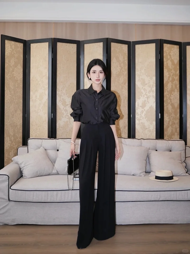 Luôn hợp mốt với quần jean ống rộng thời trang