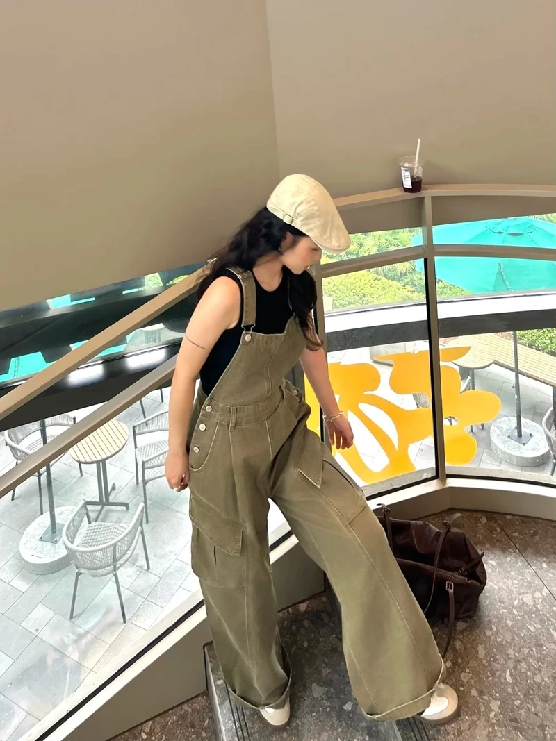 Tươi mới mỗi ngày với quần yếm trẻ trung