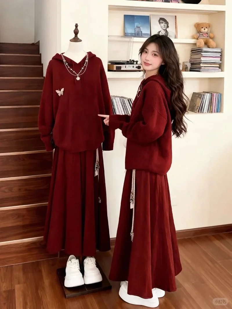 Phong cách street style nổi bật với set áo chân váy rời street style