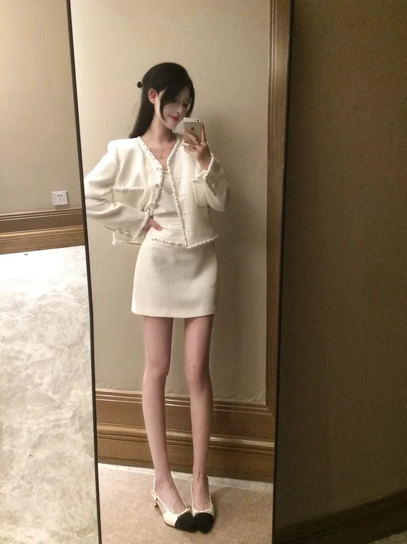 Phong cách quý phái hoàn hảo với set tweed phong cách quý phái