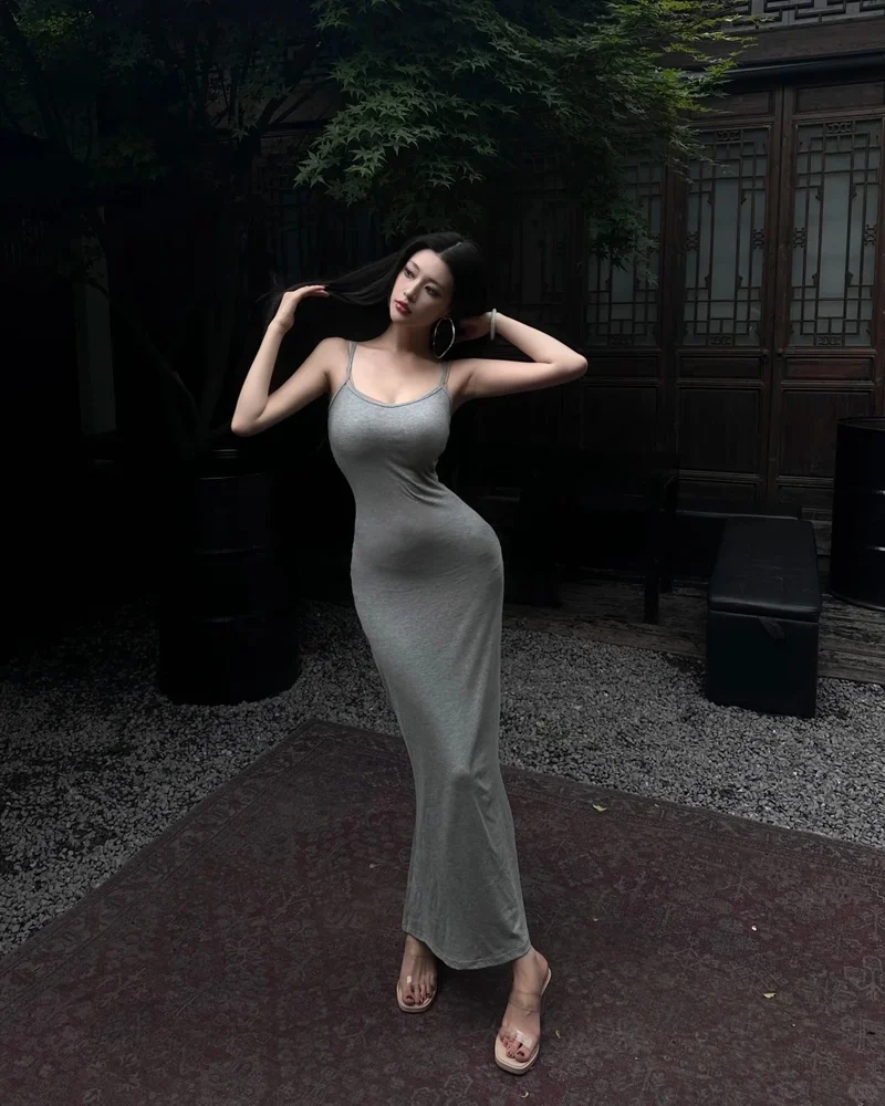 Form chuẩn tôn dáng nhờ váy body form chuẩn