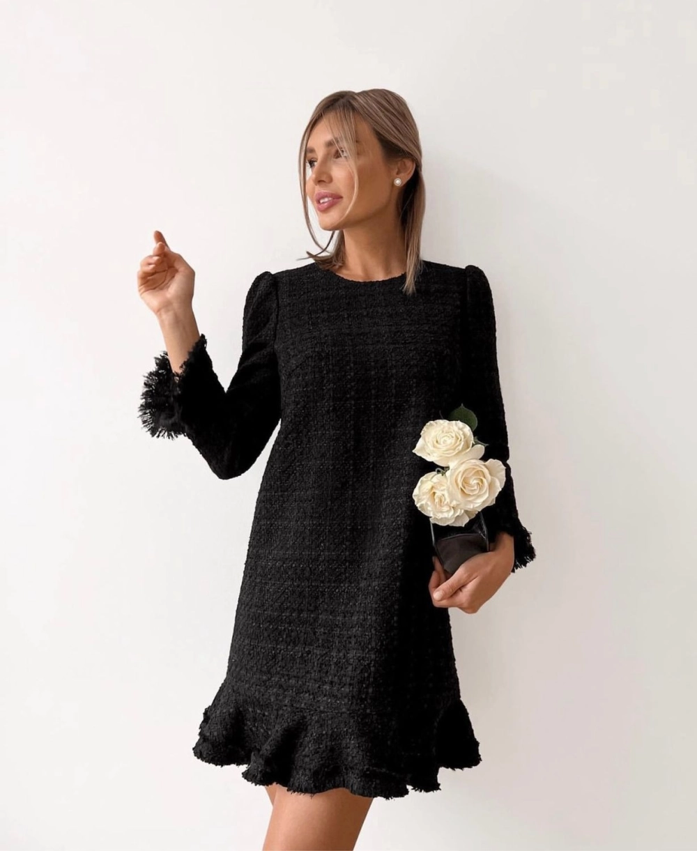 Xu hướng váy dạ tweed lên ngôi thời trang nữ