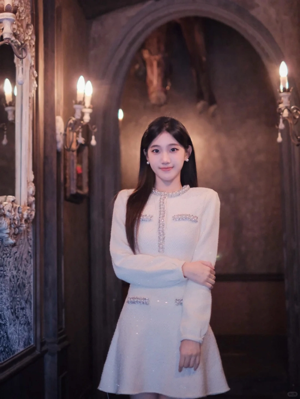 Đầm đính đá đẹp mang vẻ cuốn hút nổi bật