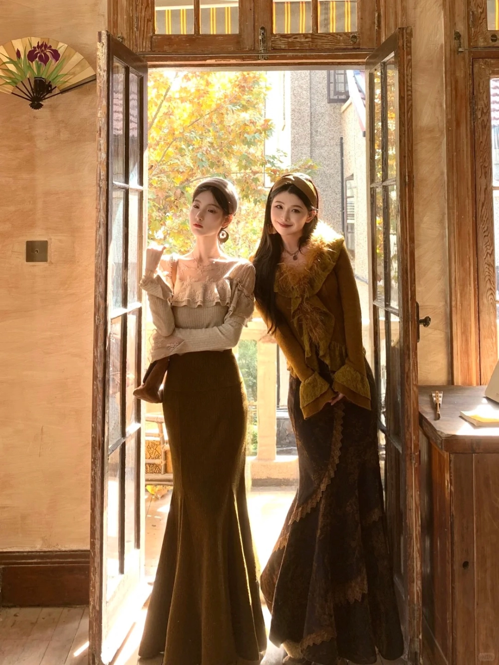 Váy đôi bạn thân phong cách tiểu thư kiêu sa và đài các