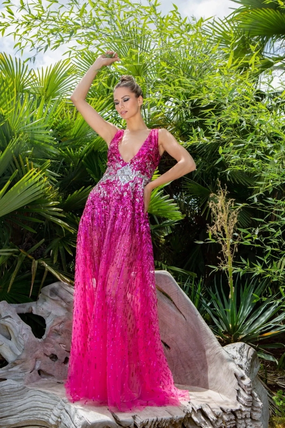 Váy kim sa thời trang dẫn lối xu hướng mới