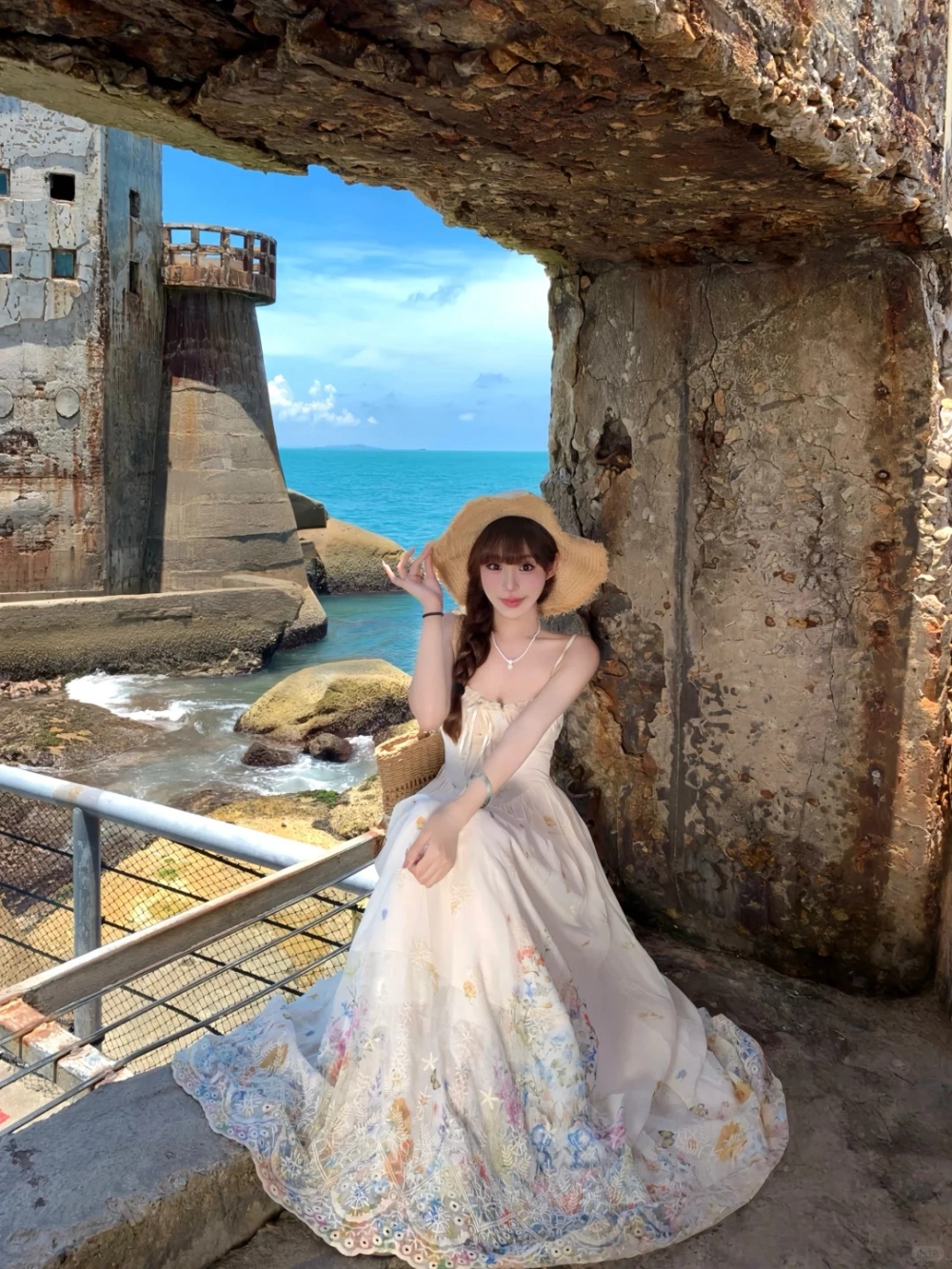 Váy maxi sang trọng nổi bật giữa đám đông