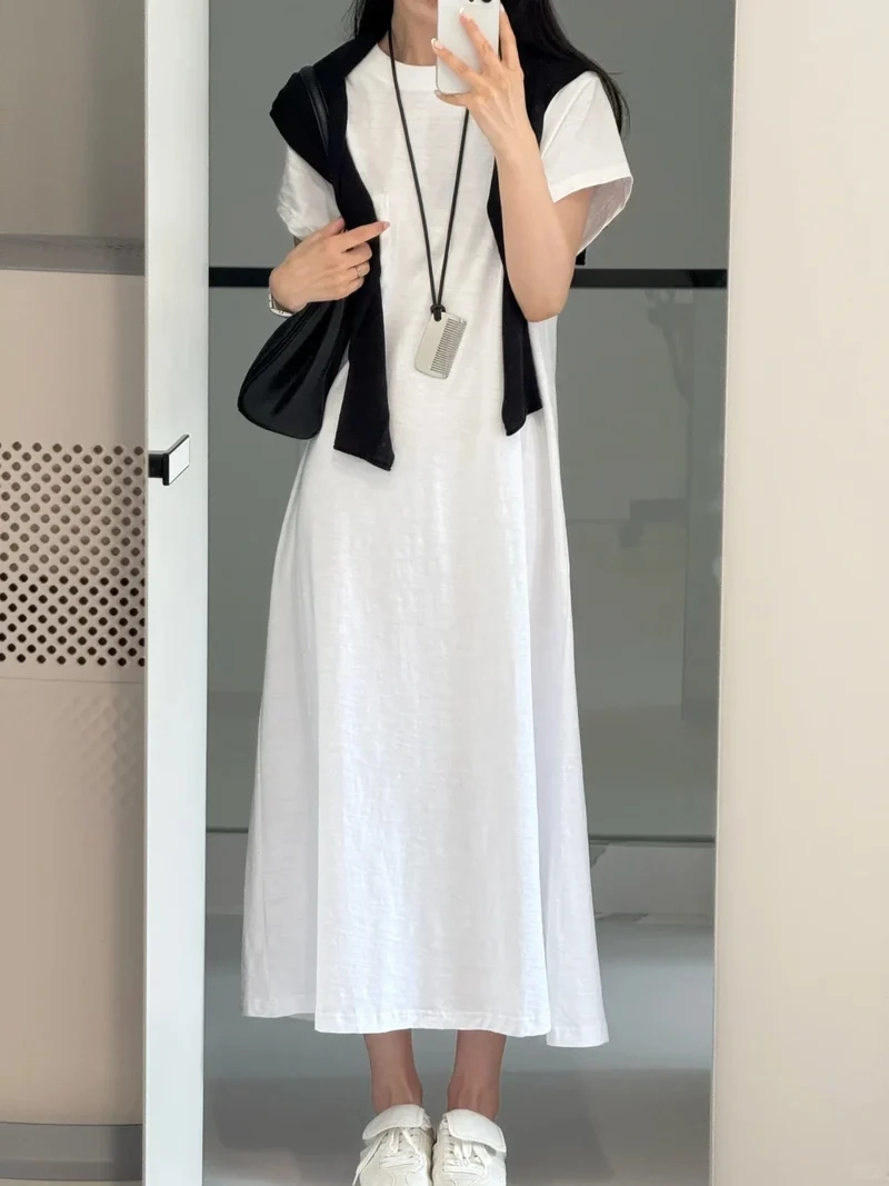 Luôn sành điệu với váy suông thời trang